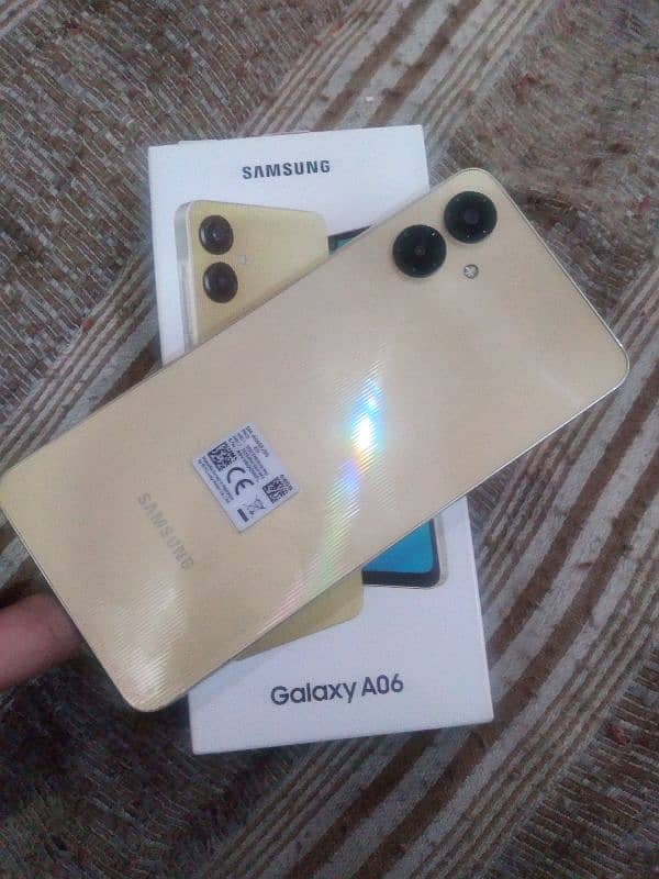 SAMSUNG A06 Mobile 4/64 Gb just Box open 10/10 8