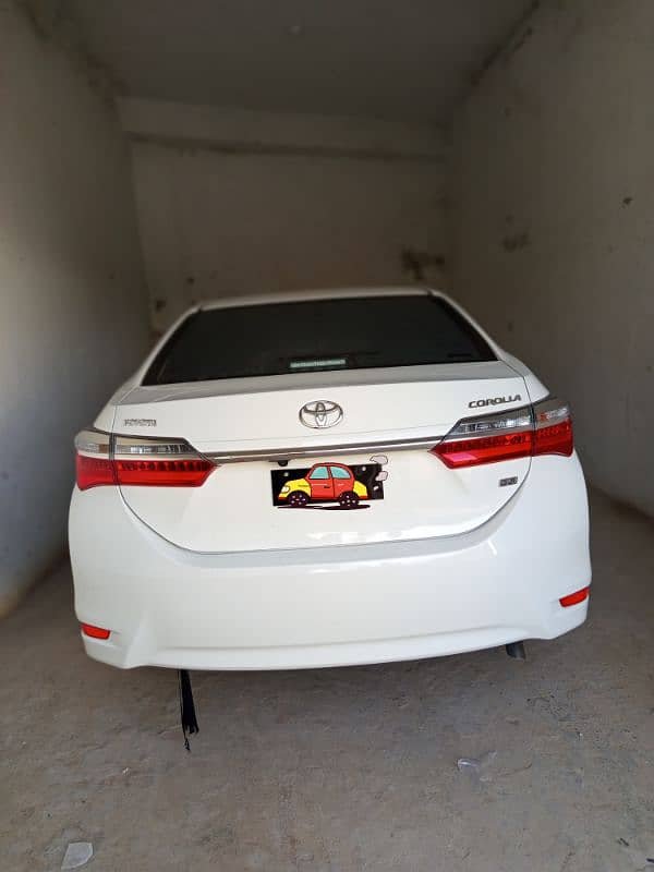 Toyota Corolla GLI 2018 bumper to bumper geniun antique piece 3