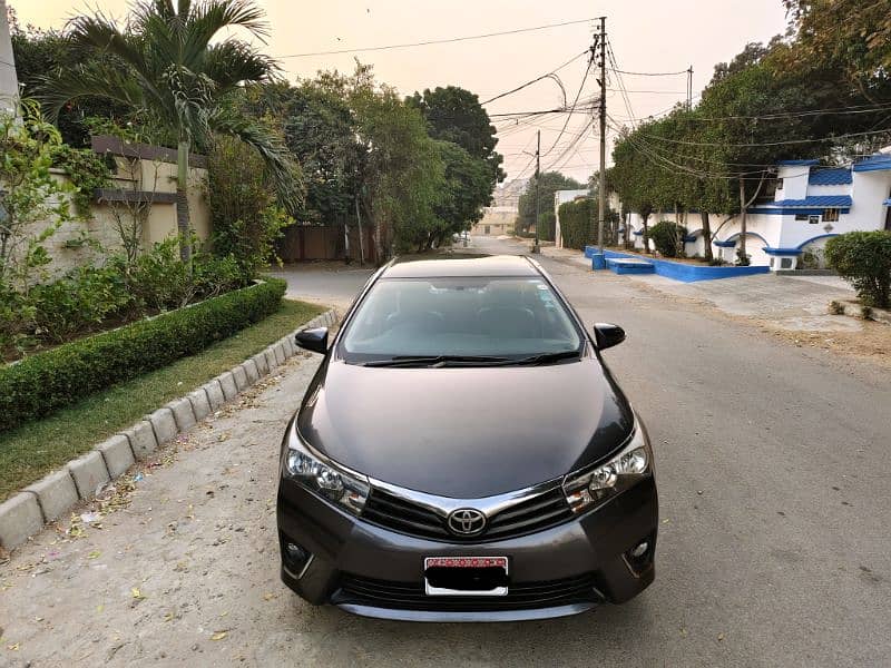 TOYOTA COROLLA GLI AUTO 1.3cc MODEL 2016 (B2B) ORIGINAL GUN METALLIC. 1