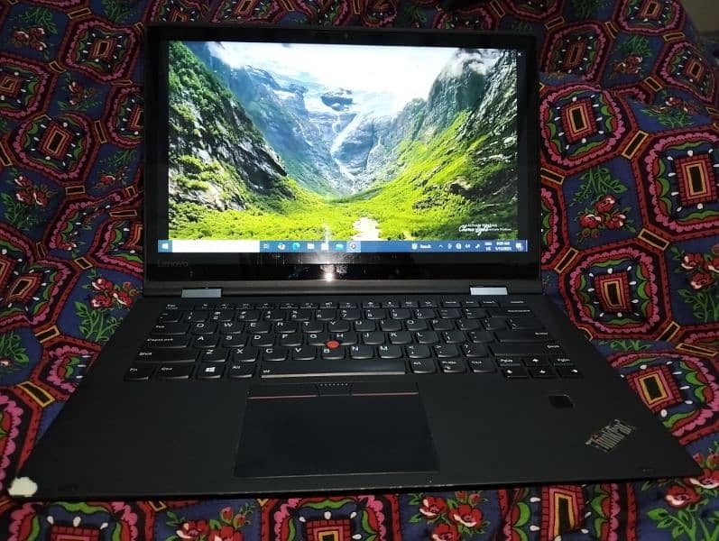 X1 Yoga core i7  7th 3039841026 0