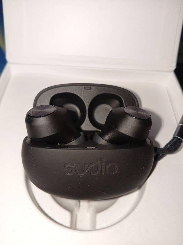 Sudio T2 earbuds Uk Model 5