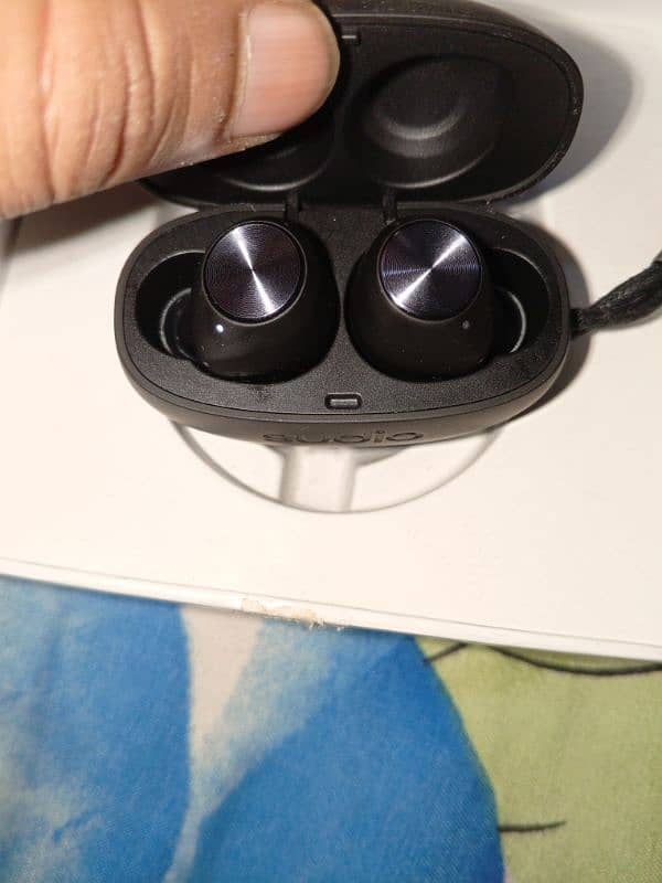 Sudio T2 earbuds Uk Model 6