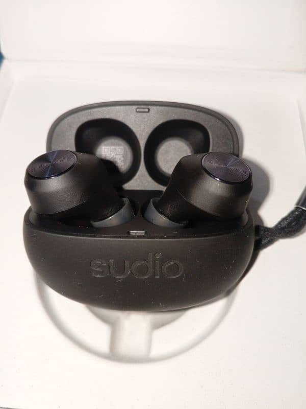 Sudio T2 earbuds Uk Model 7