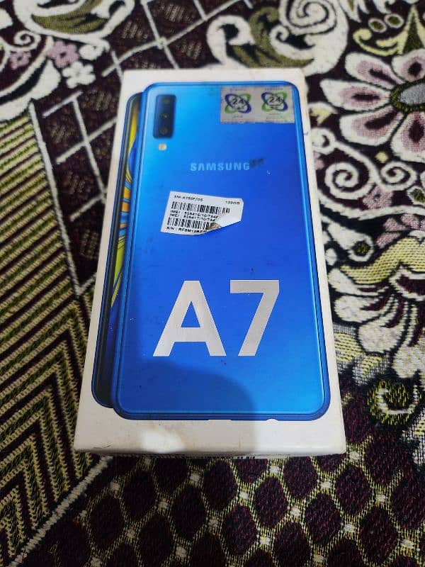 Samsung A7 4gb+ 128gb with box 4