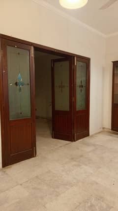 10 Marla House for Rent in Johar town for Family and Silent office (Call center + Software house)