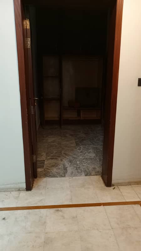 10 Marla House for Rent in Johar town for Family and Silent office (Call center + Software house) 4