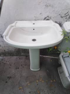 Used 2 pairs Commode basin set for sale