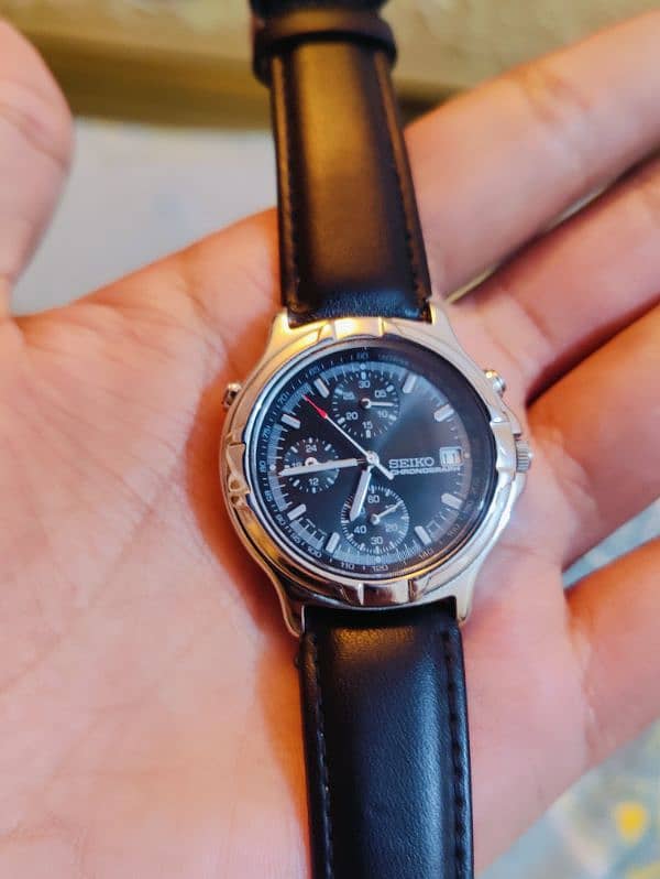 seiko chronograph quartz watch 2