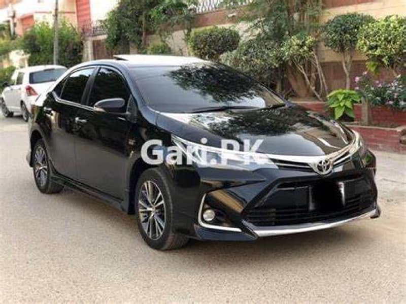 2022 Corolla Grande door 0