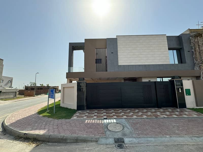 15 Merla House for sale GVR 1 Bahria town corner facing park 0