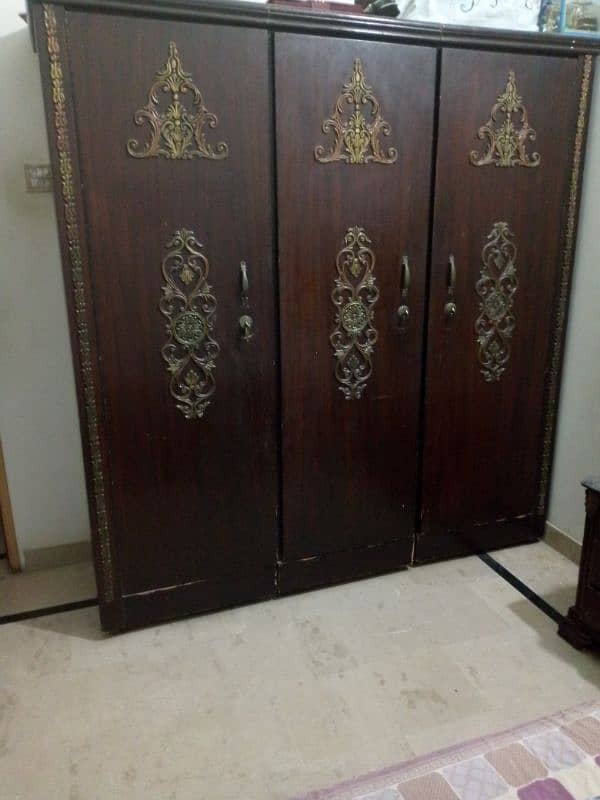 almare 3 doors for sell 0