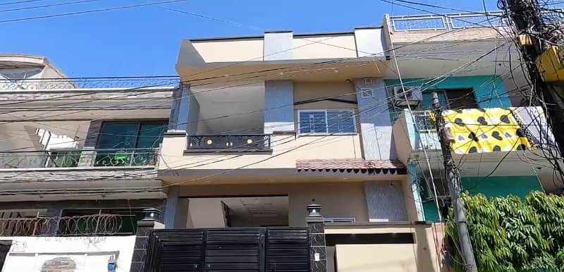 Buy A Centrally Located 5 Marla House In Johar Town 14