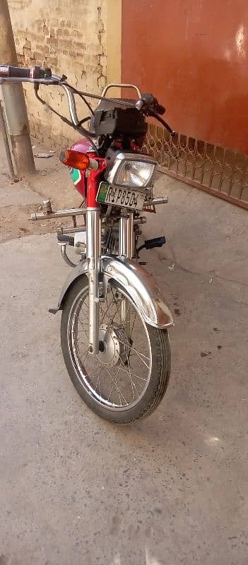 crown bike 2017 in best condition 5