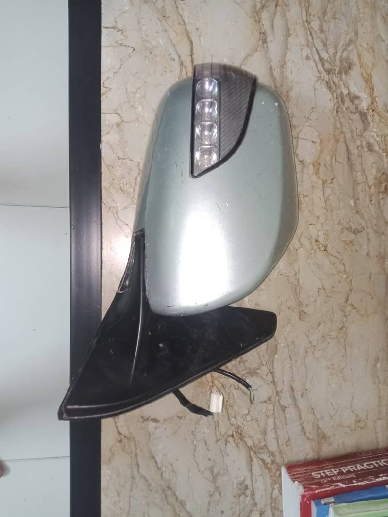 Land cruiser side mirror 2