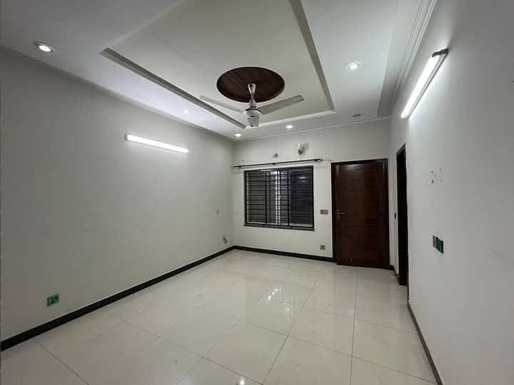 Upper portion available for rent 6