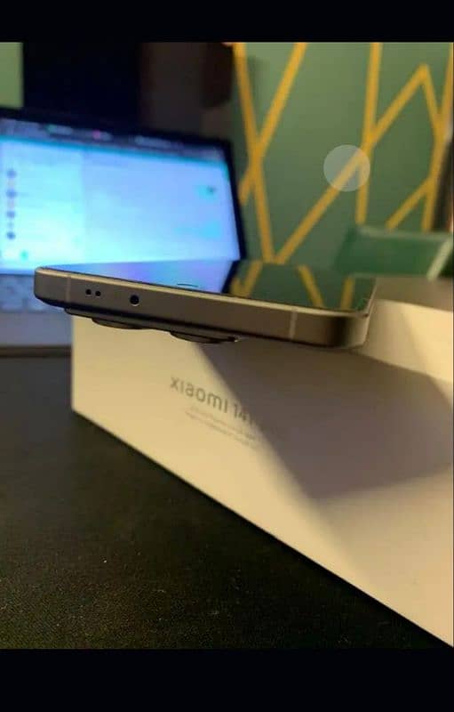 Xiaomi 14t pro 12/512gb 10/10 condition 2