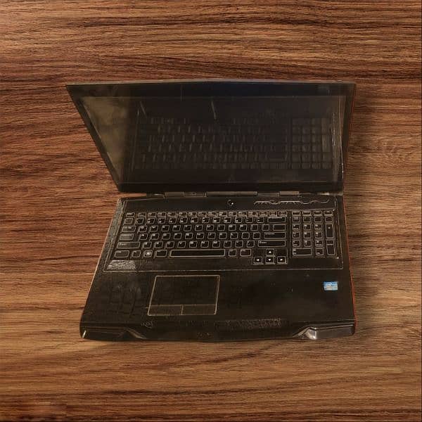 Alienware m18xr2 3