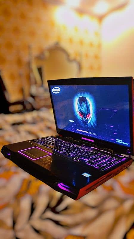 Alienware m18xr2 6