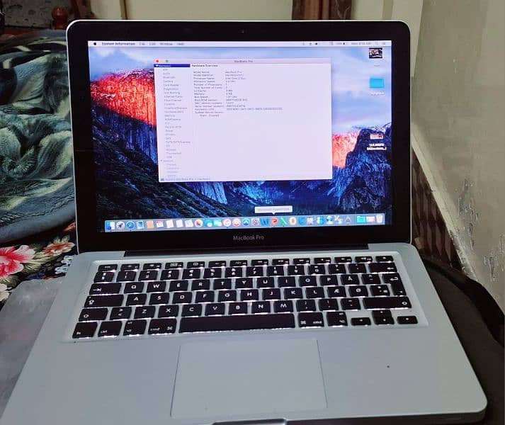 MacBook Pro Core 2 duo 4Gb Ram 320Gb HD 1