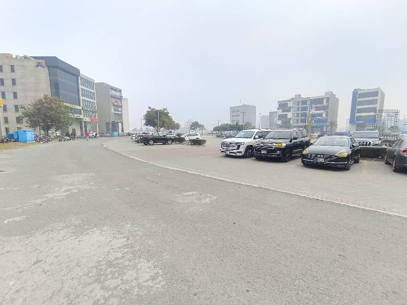 8 Marla Commercial Plot Center Plot 3 side Cover available on investor's Rate 2