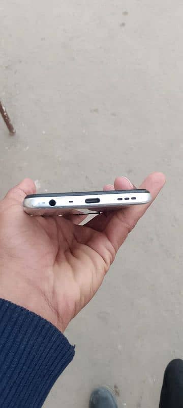 oppo a16 4 64 only mobile just glass brake and front camera black dot 1