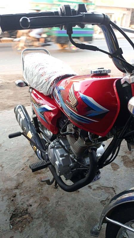 Honda 125 brand new showroom condition open latter 03446464638 0