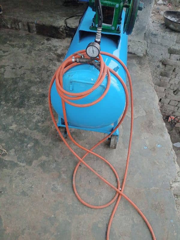 "200-Pound Air Compressor Tank | Excellent Condition for sale 4