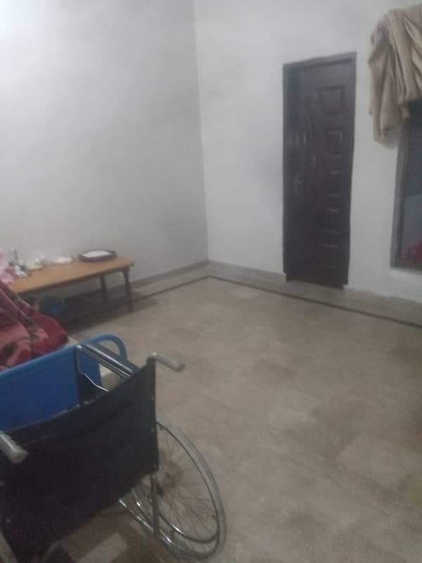 5 Marla single story house for sale in block D 13