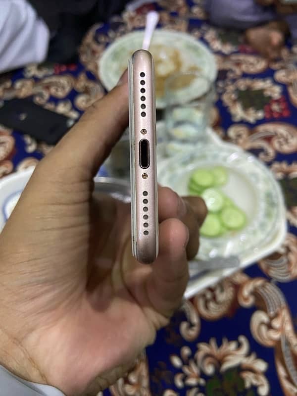 iPhone 8 all okay water pake 4