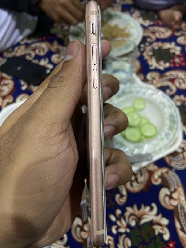 iPhone 8 all okay water pake 7