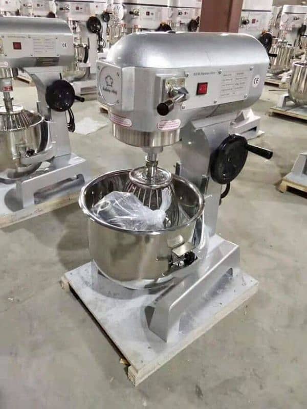 Commercial Pizza dough mixer machine conveyor belt pizza oven used 2