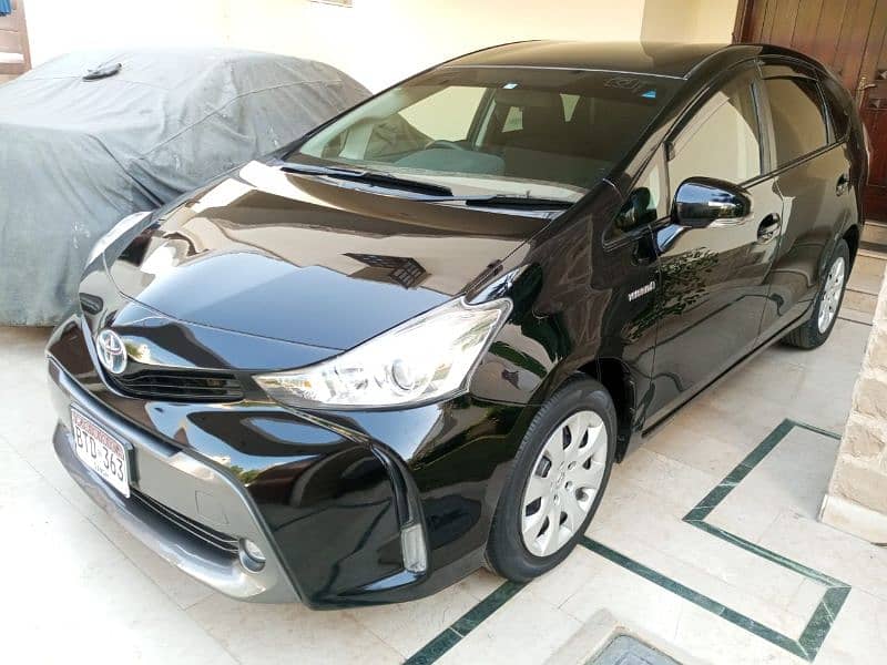 Toyota Prius Alpha Hybrid 2017 Import 2022 Outclass 100% Original DHA 6