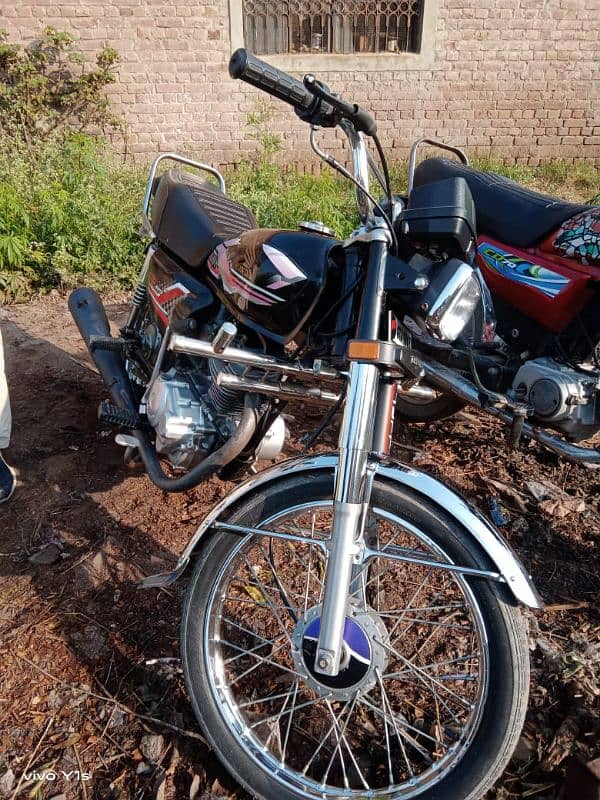 2004 madal honda . gujrat jalal purr jataan 0