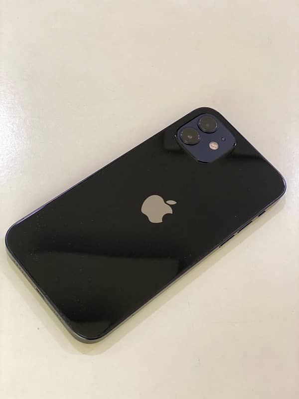 iPhone 12 non PTA 4