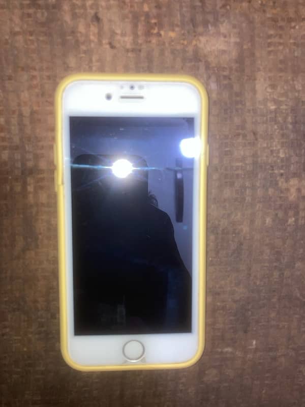 iphone 6s 64gb pta approved 8/10 condition 1