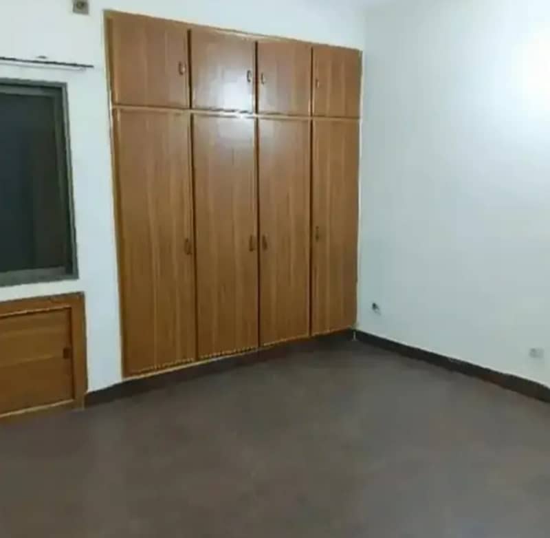 G-11/4 PHA C-Type First Floor Flat For Rent 9