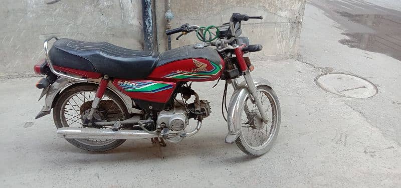 Honda cd70 4