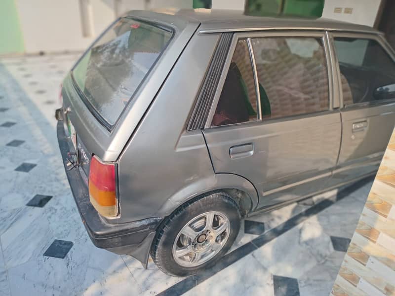 Daihatsu Charade 1985 3