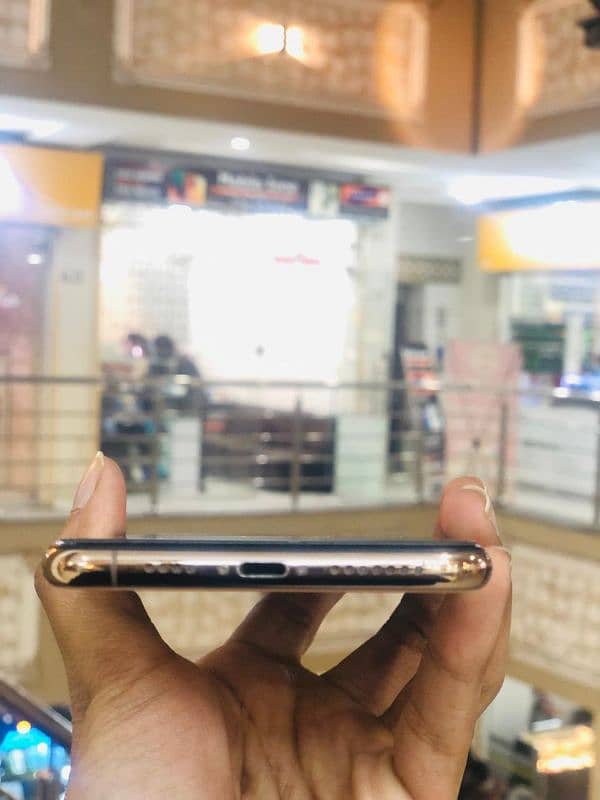 iphone xs max pta approve dual 256gb only face I'd off panel change 1