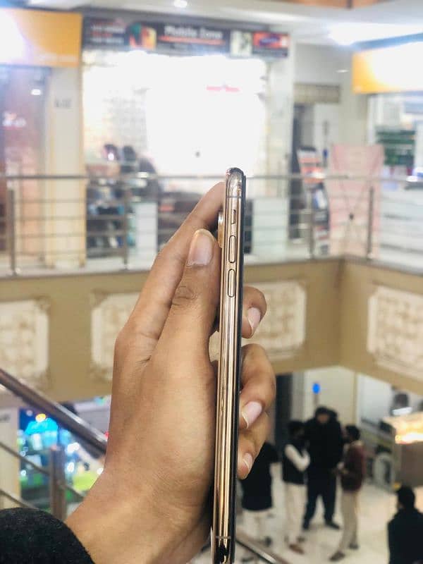 iphone xs max pta approve dual 256gb only face I'd off panel change 2