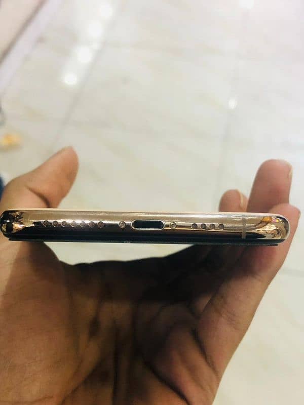 iphone xs max pta approve dual 256gb only face I'd off panel change 4