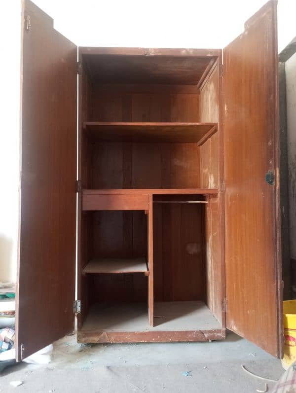 pure wooden almari in good condition 0