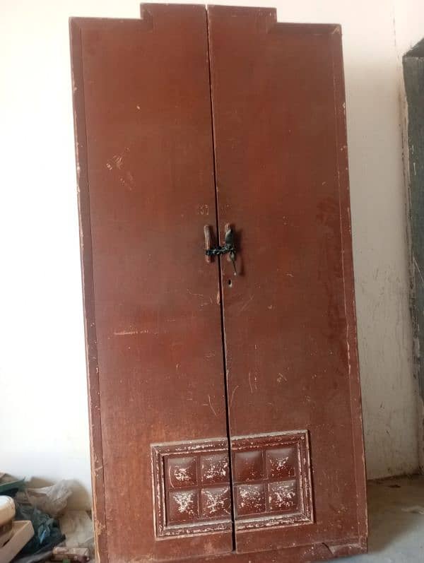 pure wooden almari in good condition 2