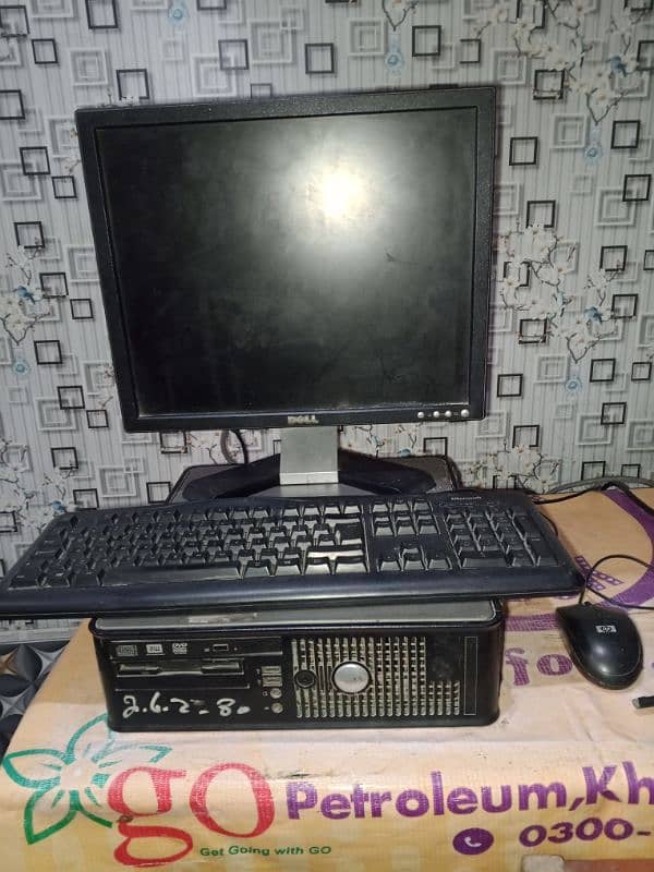 PC Computer Desktop For sale 0