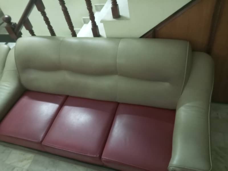 6 seater sofa set. 4