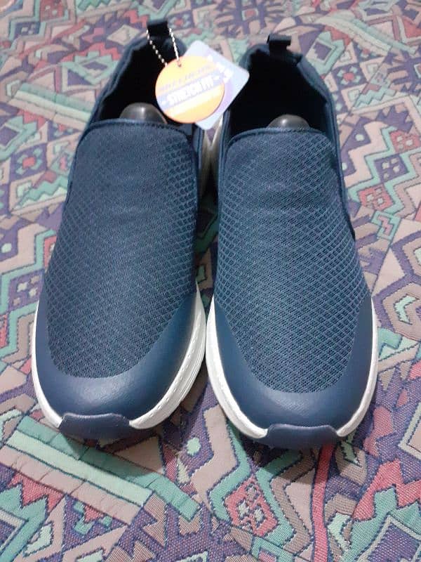 original medicatid skecher size 44 4