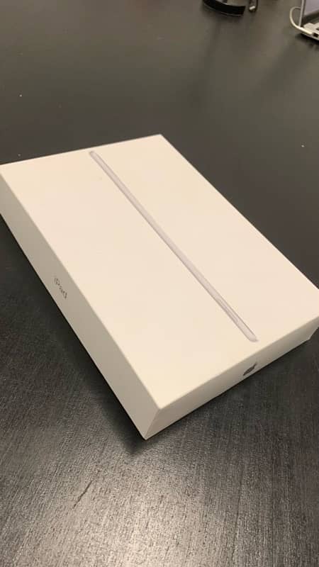 iPad 9th Generation 64GB with box 0