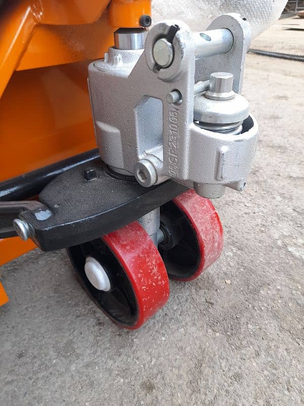 Hand Pallet Lifter Available For Sale Delivery All Pakistan 11