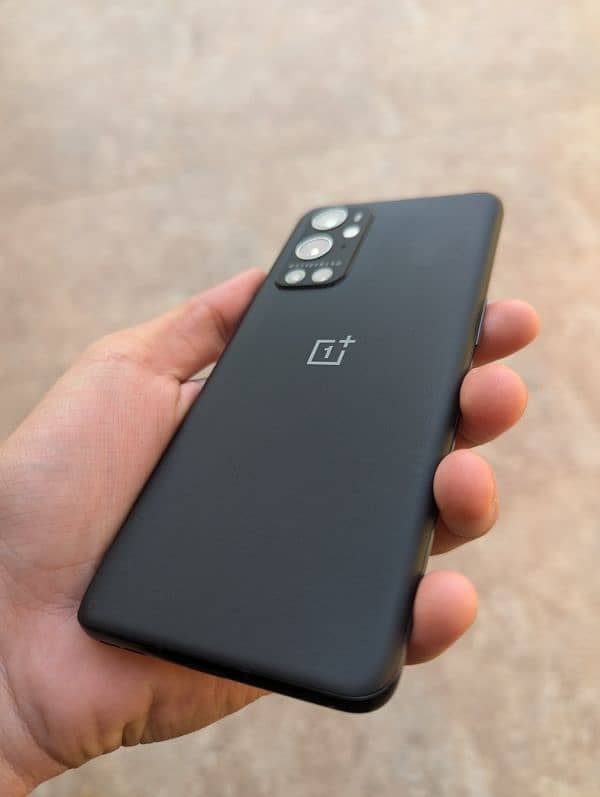 OnePlus 9 Pro 12/256, PTA approved, green line 1