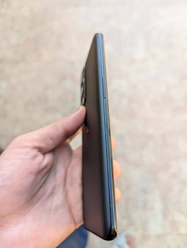 OnePlus 9 Pro 12/256, PTA approved, green line 12